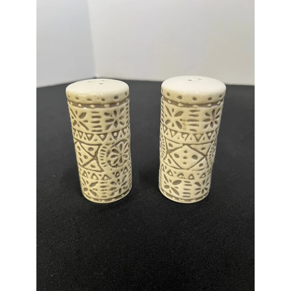 Boho Cream Ceramic Salt and Pepper Shakers Set Embossed Geometric Pattern